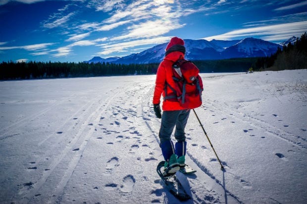 Snowshoeing-in-Jasper