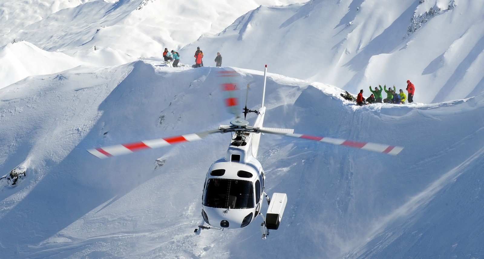 heli-ski-minaret-station-new-zealand-1600x856